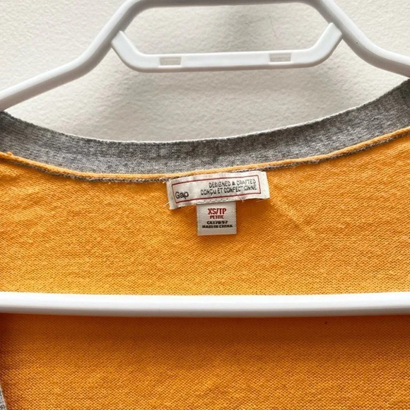 Gap - Short Sleeve Colourblock Sweater - Picture 2 of 4